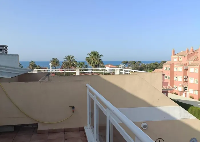 Apartamento Duplex Luminoso Con Piscina Y Parking En - Es-373-17